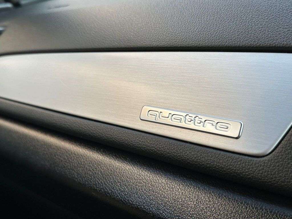 2013 AUDI Q3 2013 AUDI Q3