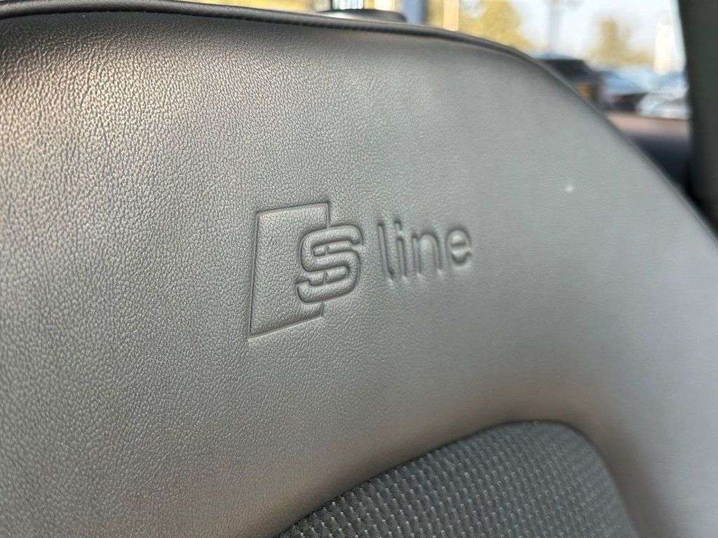 2013 AUDI Q3 2013 AUDI Q3