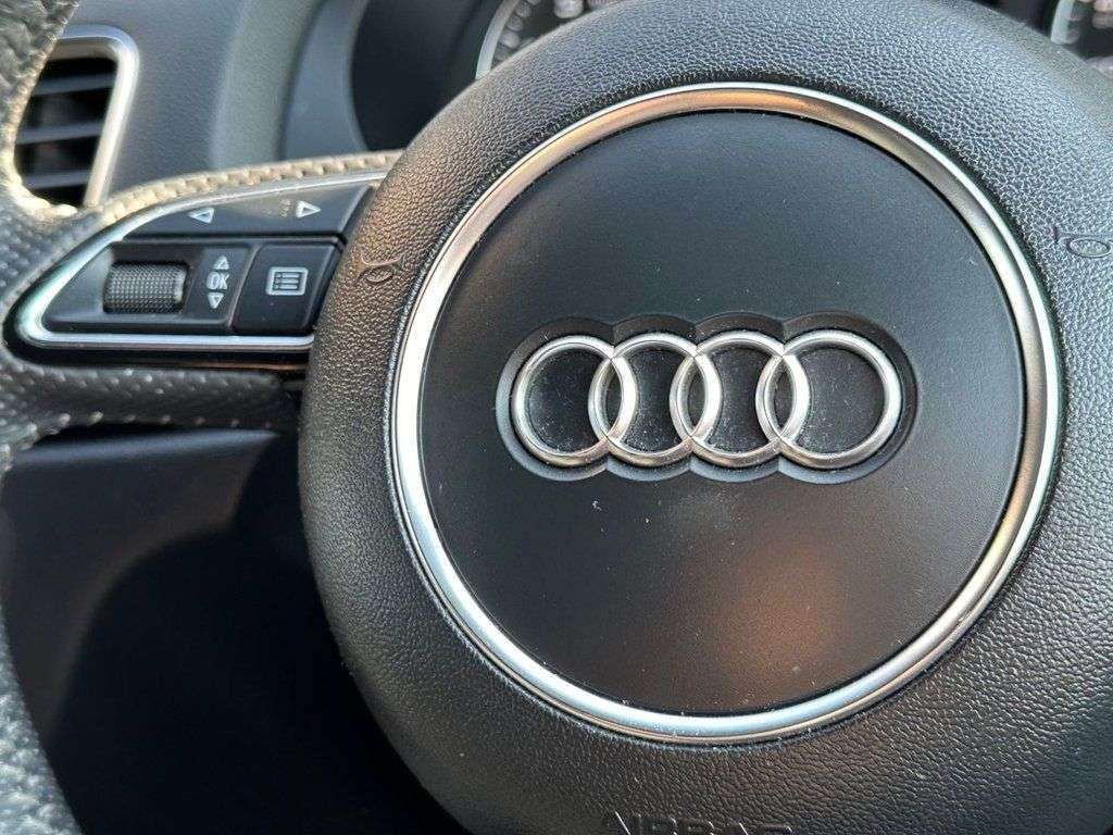 2013 AUDI Q3 2013 AUDI Q3