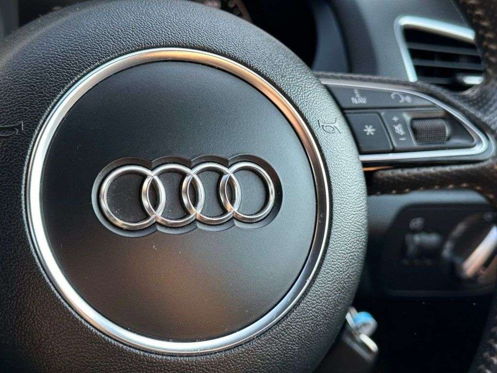 2013 AUDI Q3 2013 AUDI Q3