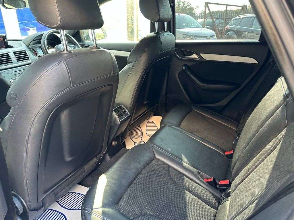 2013 AUDI Q3 2013 AUDI Q3