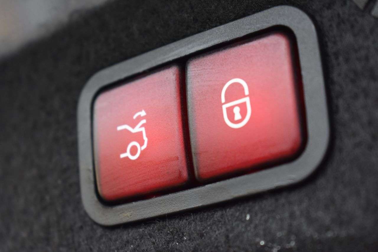 2017 MERCEDES-BENZ C-CLASS 2017 MERCEDES-BENZ C-CLASS