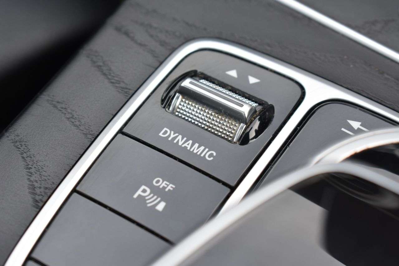 2017 MERCEDES-BENZ C-CLASS 2017 MERCEDES-BENZ C-CLASS