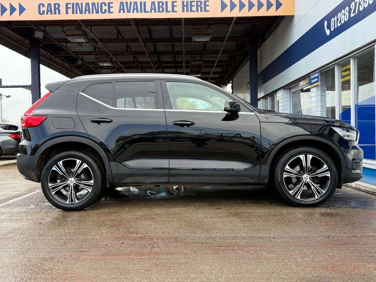 2020 VOLVO XC40 2020 VOLVO XC40