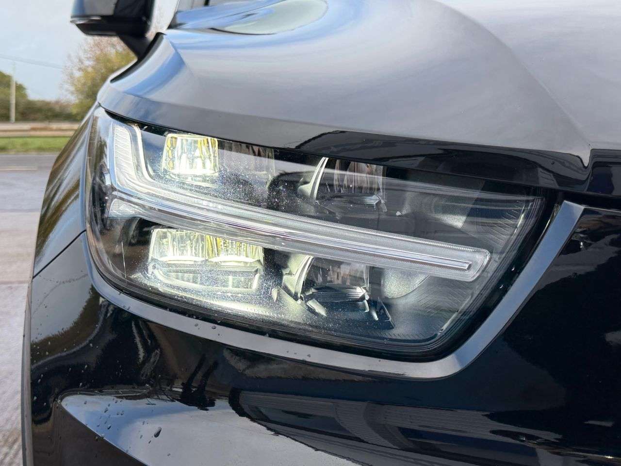 2020 VOLVO XC40 2020 VOLVO XC40