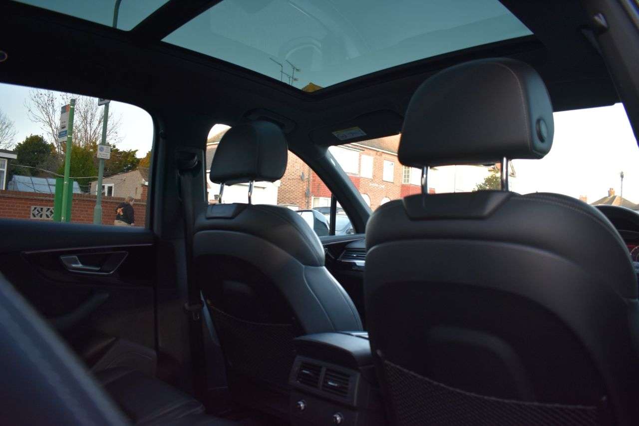 2019 AUDI Q7 2019 AUDI Q7