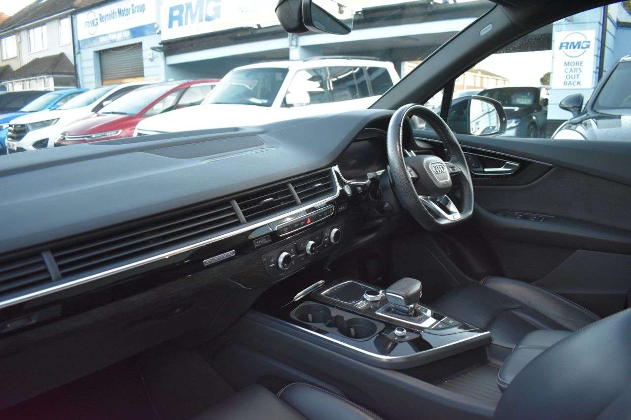 2019 AUDI Q7 2019 AUDI Q7