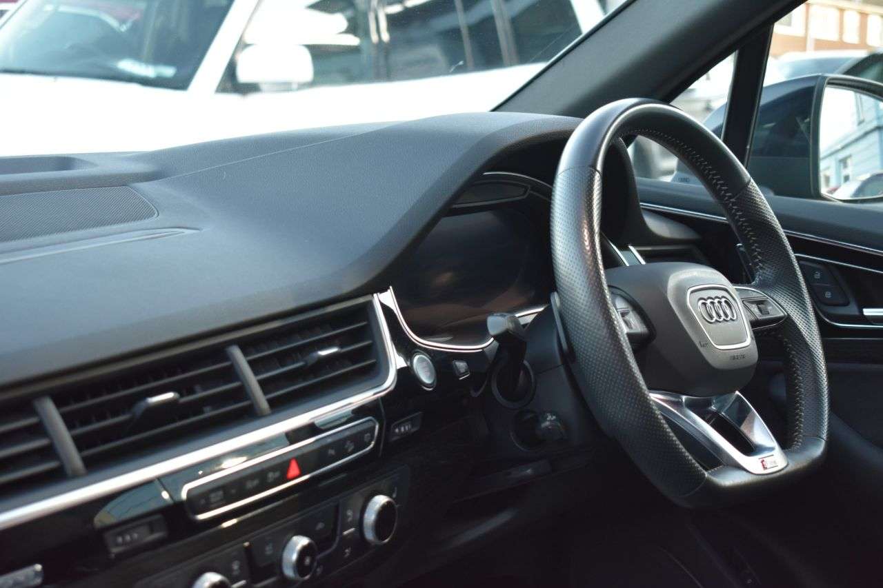 2019 AUDI Q7 2019 AUDI Q7