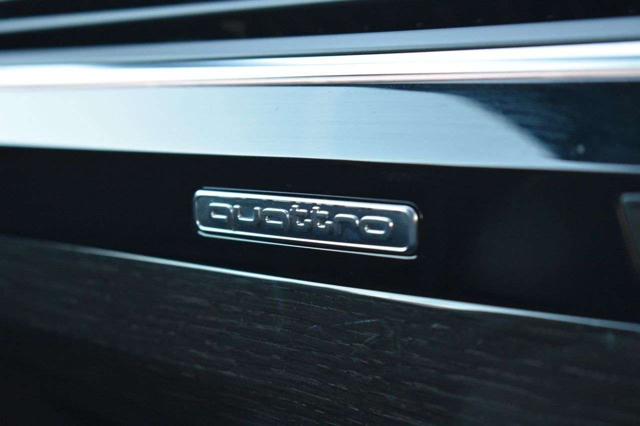 2019 AUDI Q7 2019 AUDI Q7