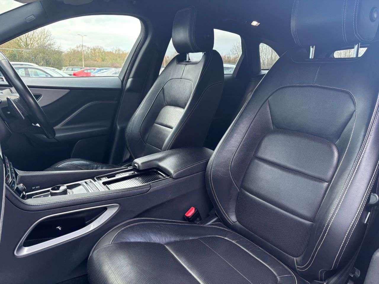 2018 JAGUAR F-PACE 2018 JAGUAR F-PACE