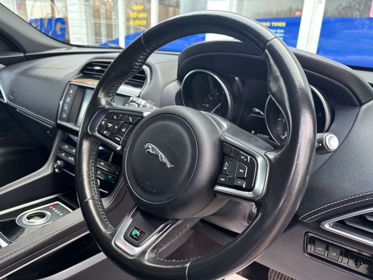 2018 JAGUAR F-PACE 2018 JAGUAR F-PACE