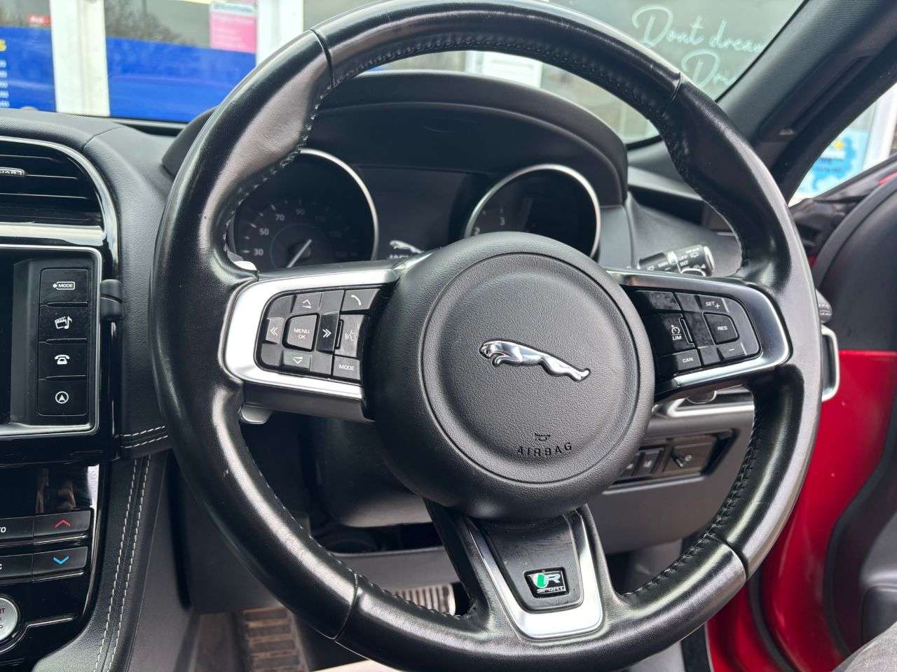 2018 JAGUAR F-PACE 2018 JAGUAR F-PACE