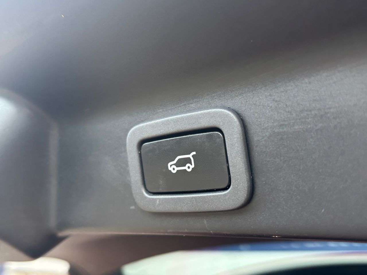 2018 JAGUAR F-PACE 2018 JAGUAR F-PACE