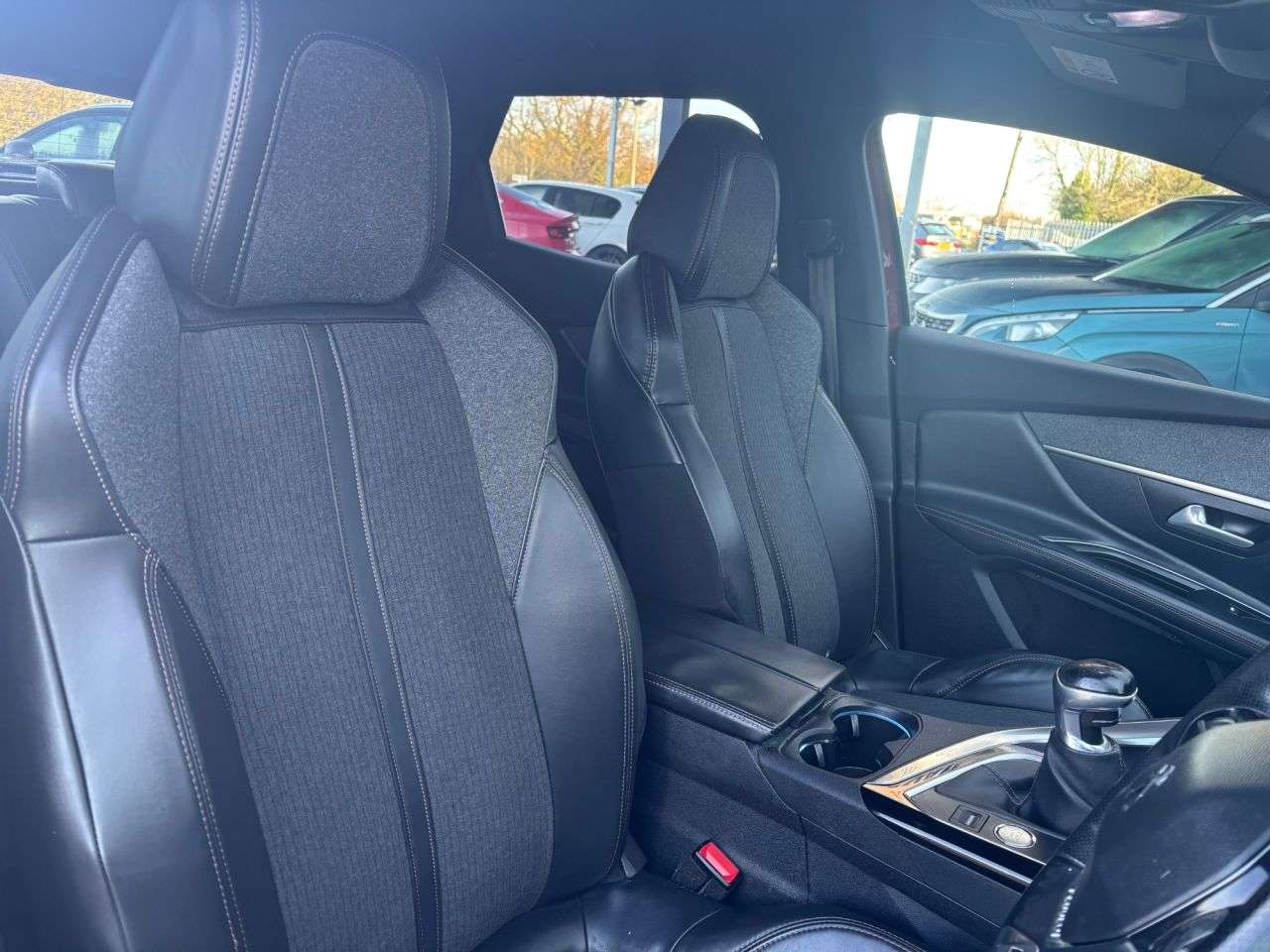 2017 PEUGEOT 3008 2017 PEUGEOT 3008