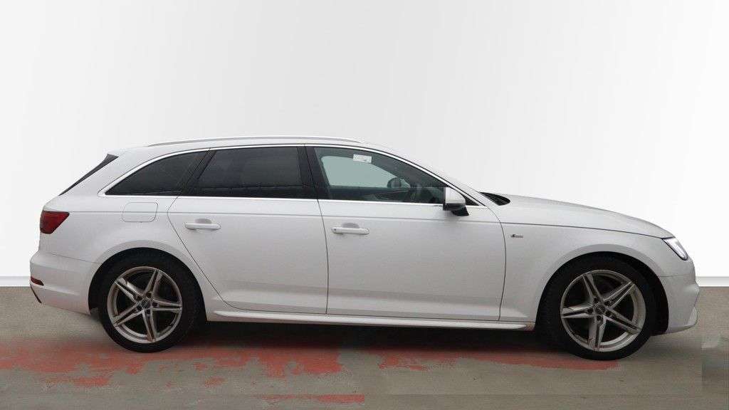 2017 AUDI A4 AVANT 2017 AUDI A4 AVANT
