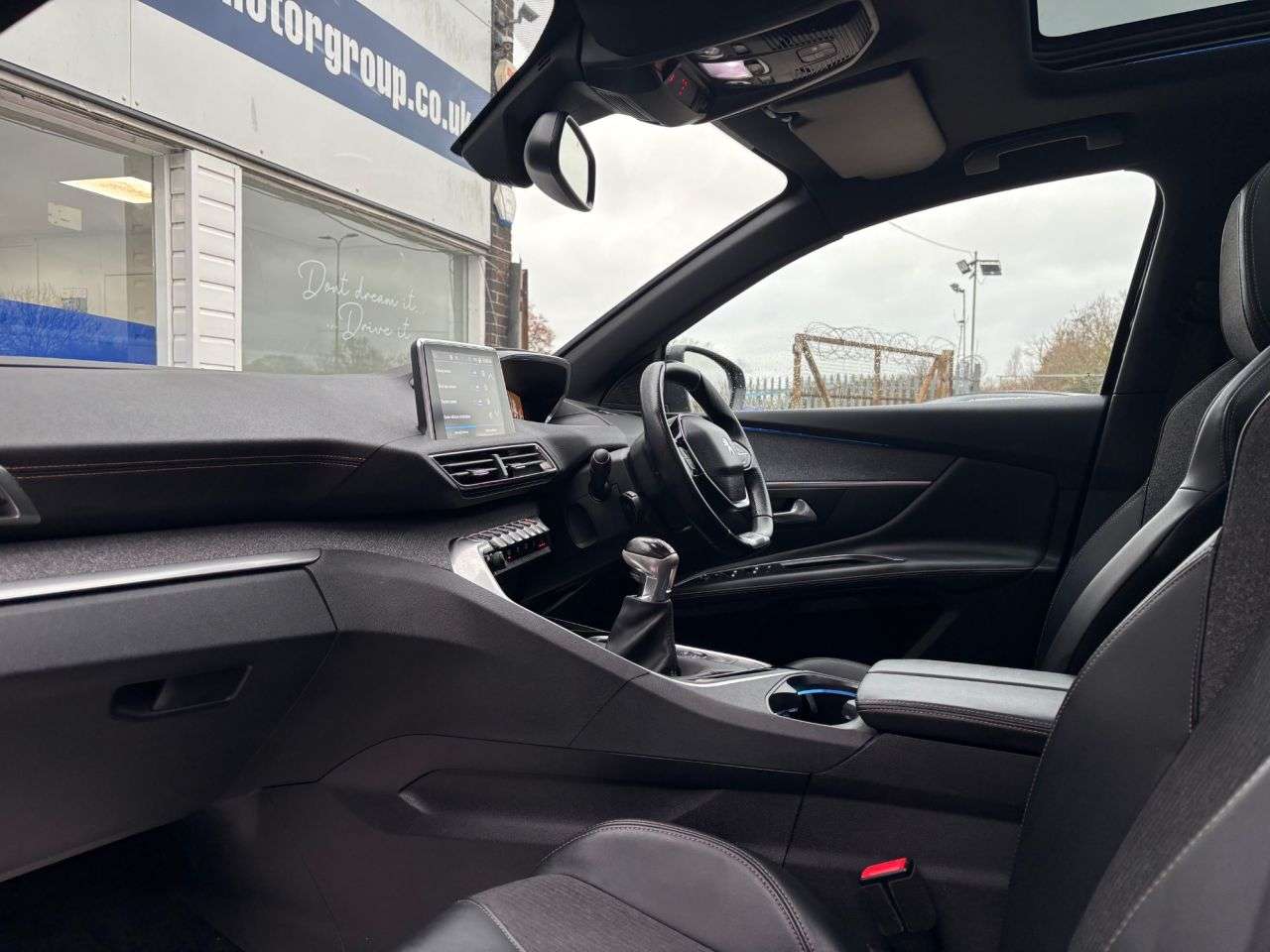 2019 PEUGEOT 3008 2019 PEUGEOT 3008