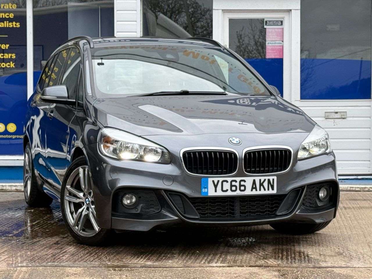 A 2016 BMW 2 SERIES GRAN TOURER 2.0 218d M Sport MPV 5dr Diesel Auto Euro 6 (s/s) (150 ps) PANORAMIC ROOF / A 2016 BMW 2 SERIES GRAN TOURER 2.0 218d M Sport MPV 5dr Diesel Auto Euro 6 (s/s) (150 ps) PANORAMIC ROOF /