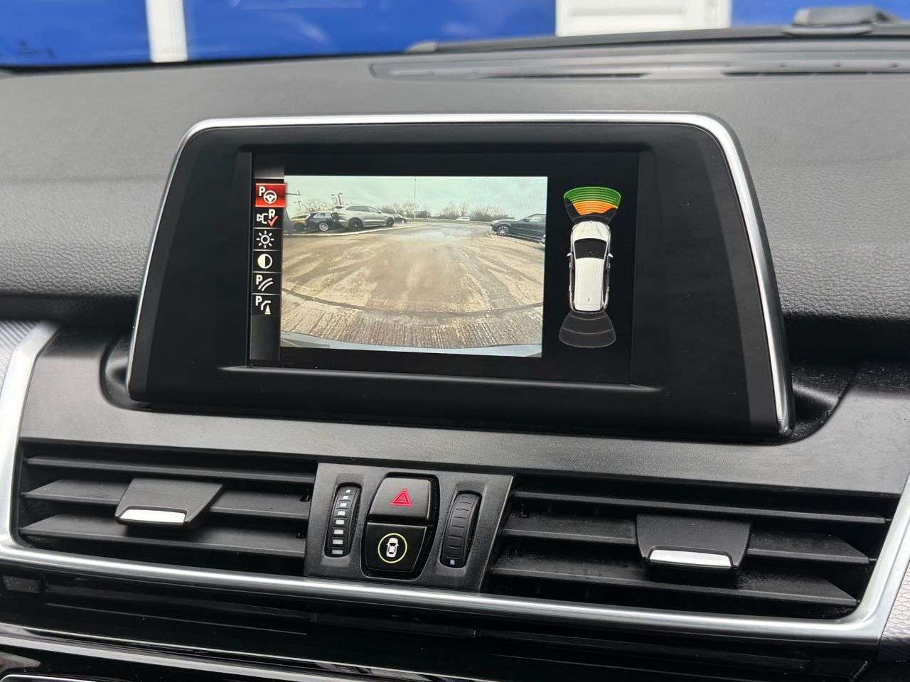 A 2016 BMW 2 SERIES GRAN TOURER 2.0 218d M Sport MPV 5dr Diesel Auto Euro 6 (s/s) (150 ps) PANORAMIC ROOF / A 2016 BMW 2 SERIES GRAN TOURER 2.0 218d M Sport MPV 5dr Diesel Auto Euro 6 (s/s) (150 ps) PANORAMIC ROOF /