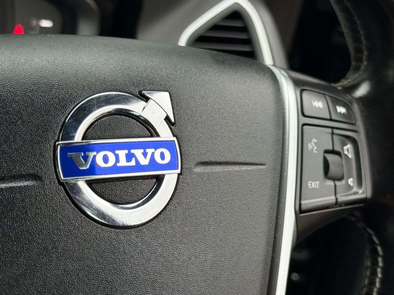 2016 VOLVO XC60 2016 VOLVO XC60