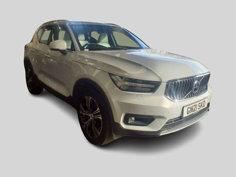 2021 VOLVO XC40 2021 VOLVO XC40