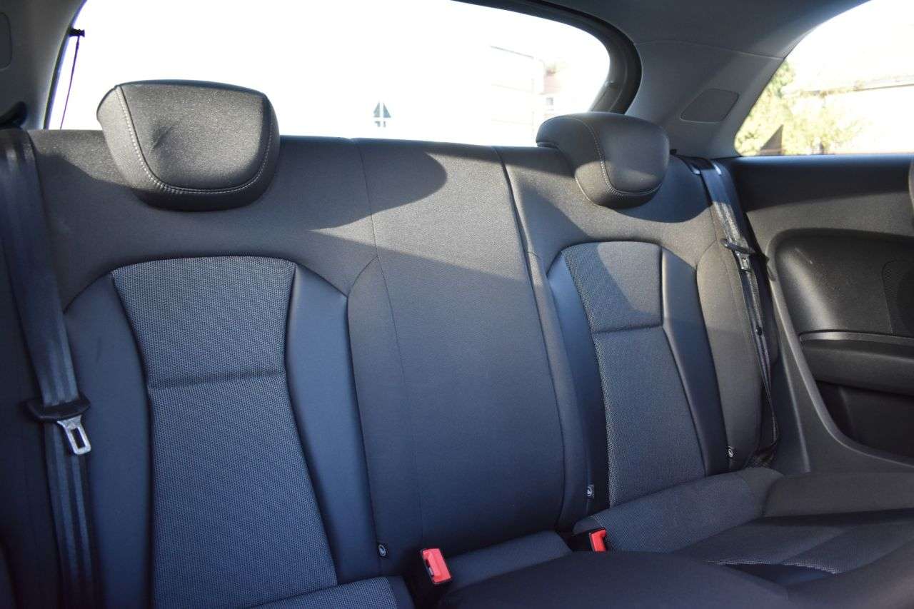 2017 AUDI A1 2017 AUDI A1