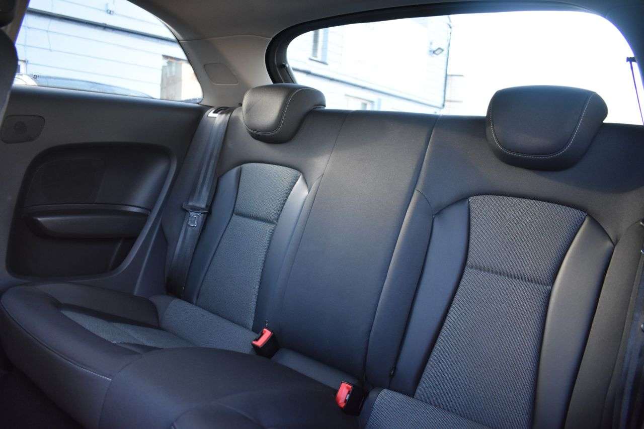 2017 AUDI A1 2017 AUDI A1