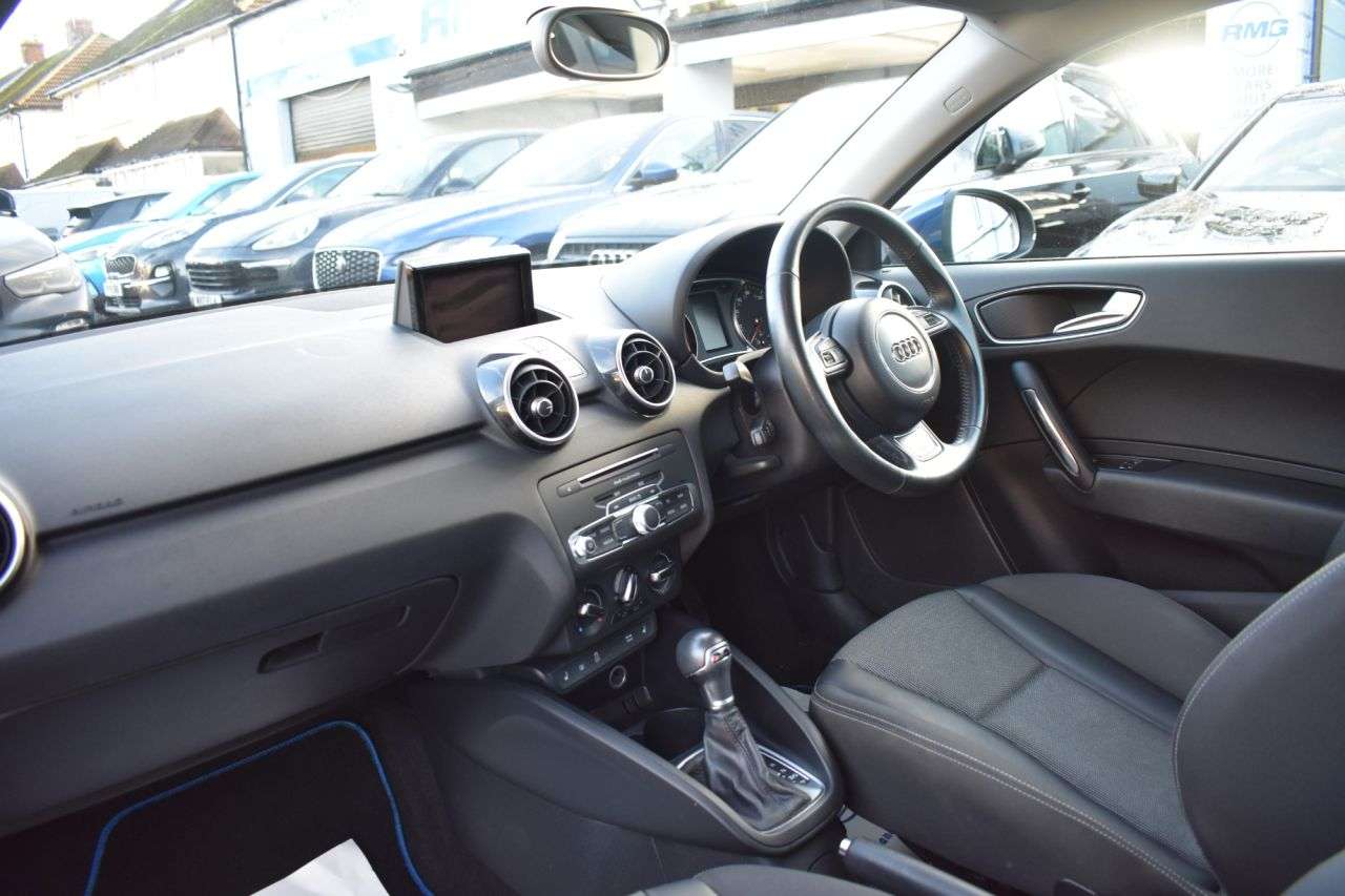 2017 AUDI A1 2017 AUDI A1