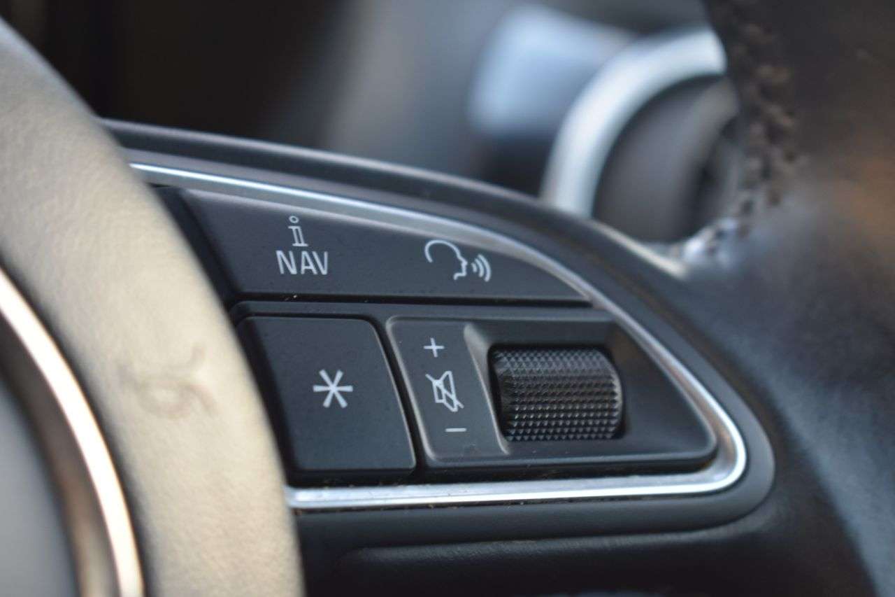 2017 AUDI A1 2017 AUDI A1