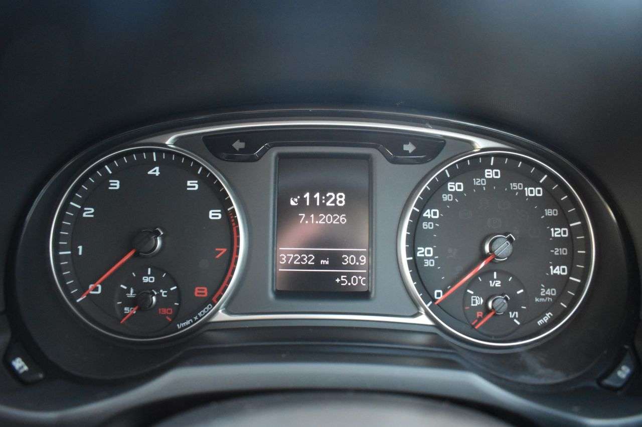 2017 AUDI A1 2017 AUDI A1