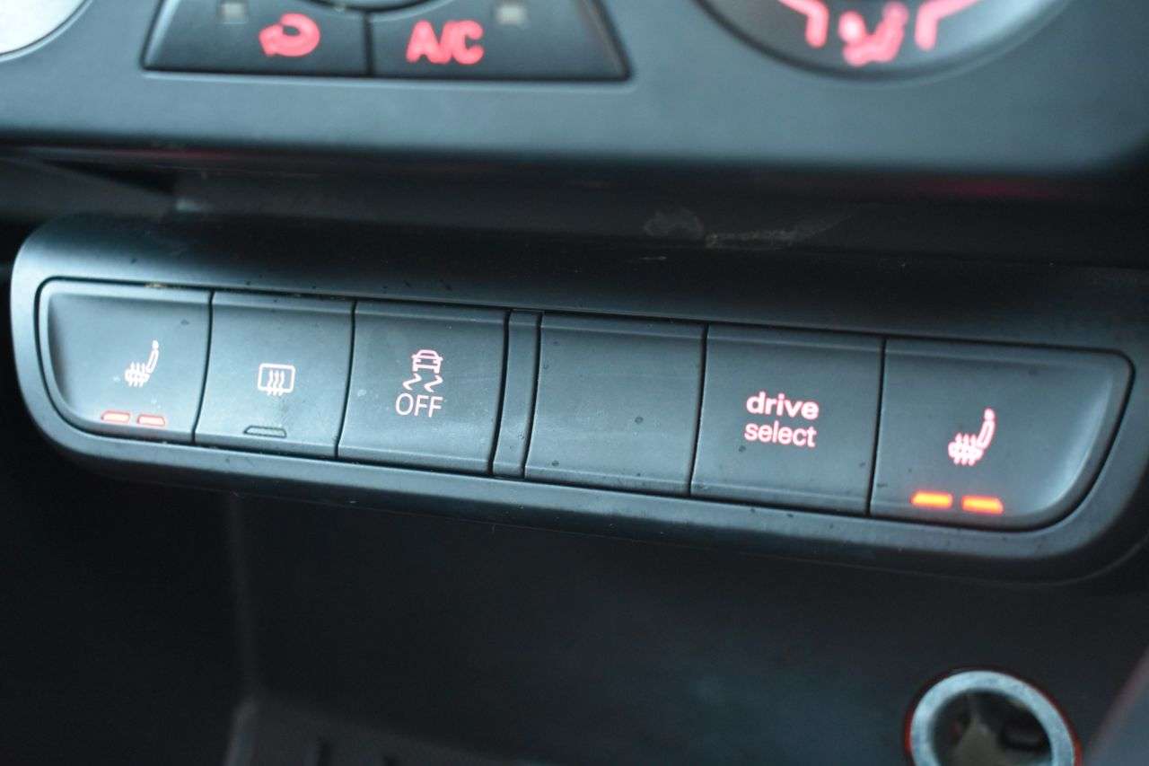 2017 AUDI A1 2017 AUDI A1