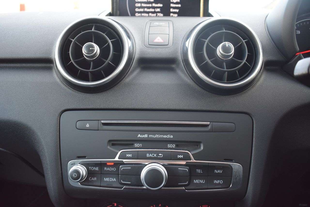 2017 AUDI A1 2017 AUDI A1