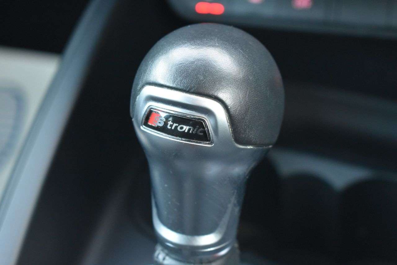 2017 AUDI A1 2017 AUDI A1