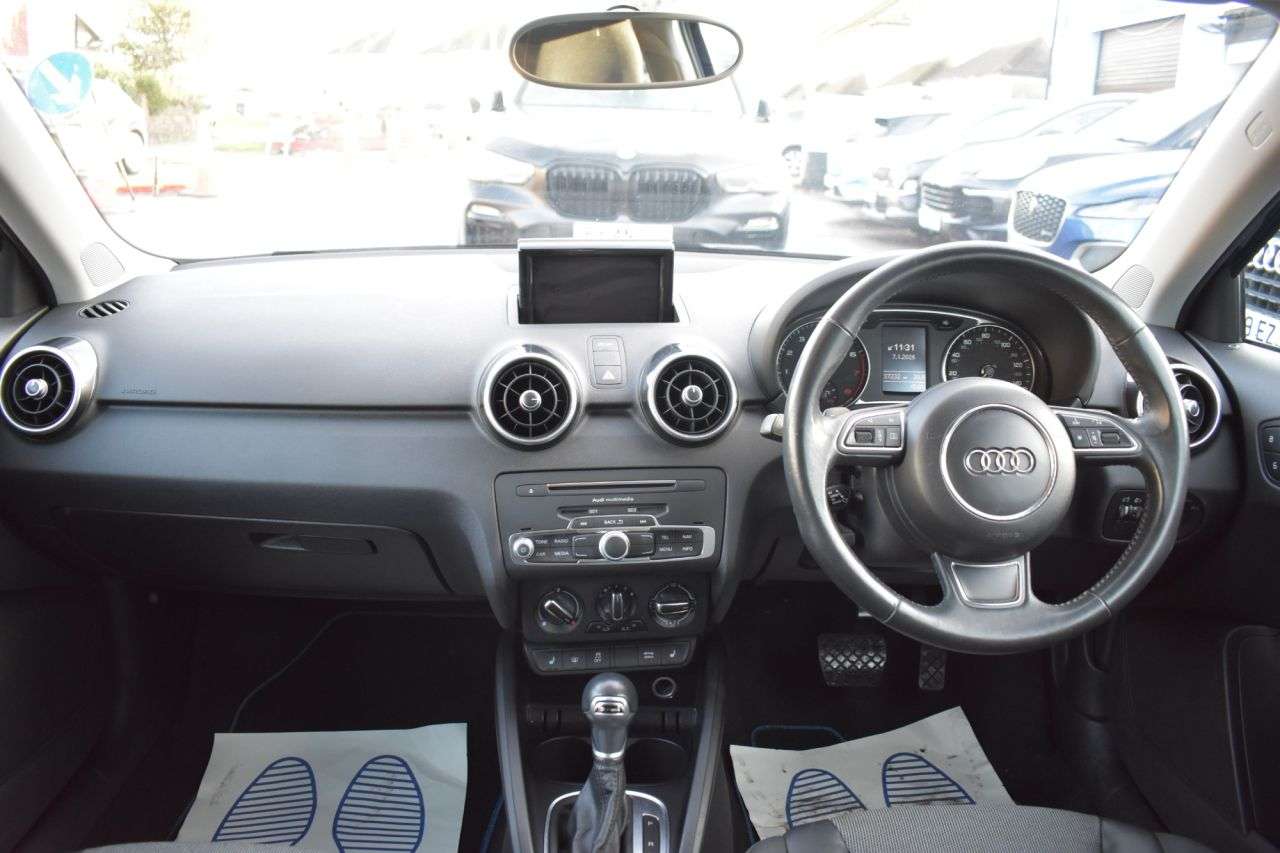 2017 AUDI A1 2017 AUDI A1