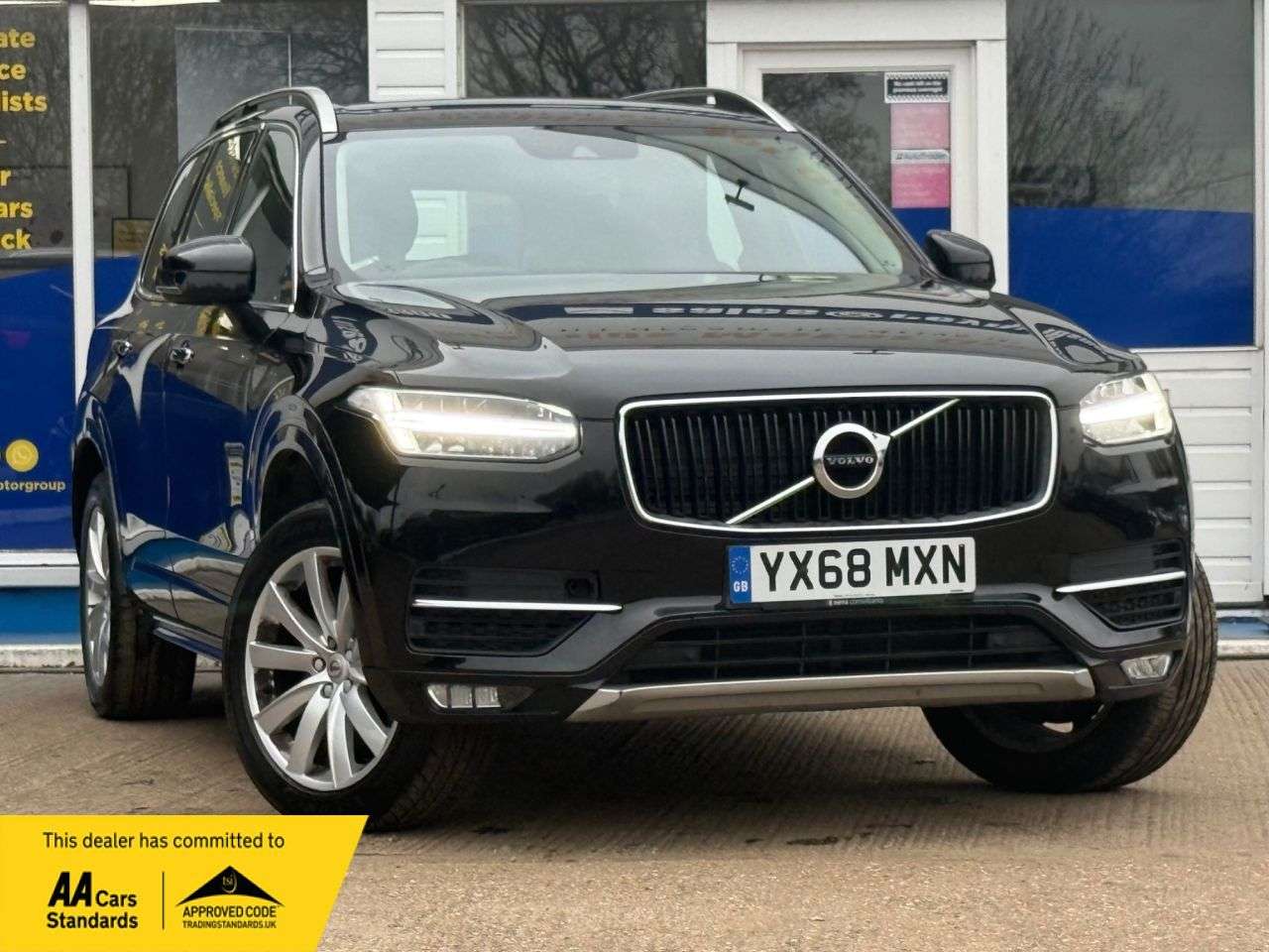 A 2018 VOLVO XC90 2.0 D5 PowerPulse Momentum SUV 5dr Diesel Auto 4WD Euro 6 (s/s) (235 ps) HD A 2018 VOLVO XC90 2.0 D5 PowerPulse Momentum SUV 5dr Diesel Auto 4WD Euro 6 (s/s) (235 ps) HD