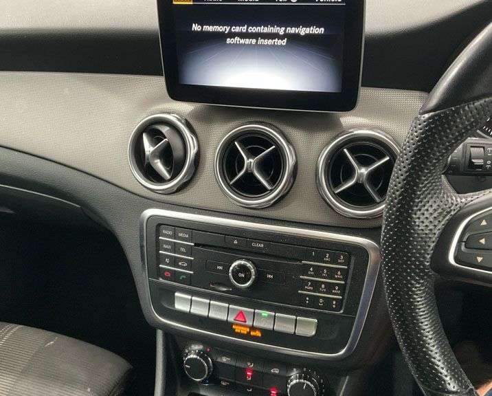 A 2018 MERCEDES-BENZ GLA 1.6 GLA180 Urban Edition SUV 5dr Petrol Manual Euro 6 (s/s) (122 ps) PETROL A 2018 MERCEDES-BENZ GLA 1.6 GLA180 Urban Edition SUV 5dr Petrol Manual Euro 6 (s/s) (122 ps) PETROL