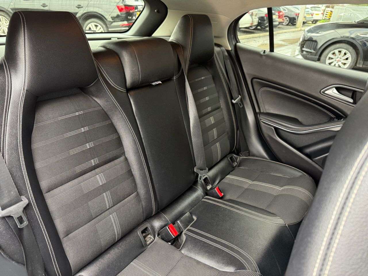 2018 MERCEDES-BENZ 180 2018 MERCEDES-BENZ 180