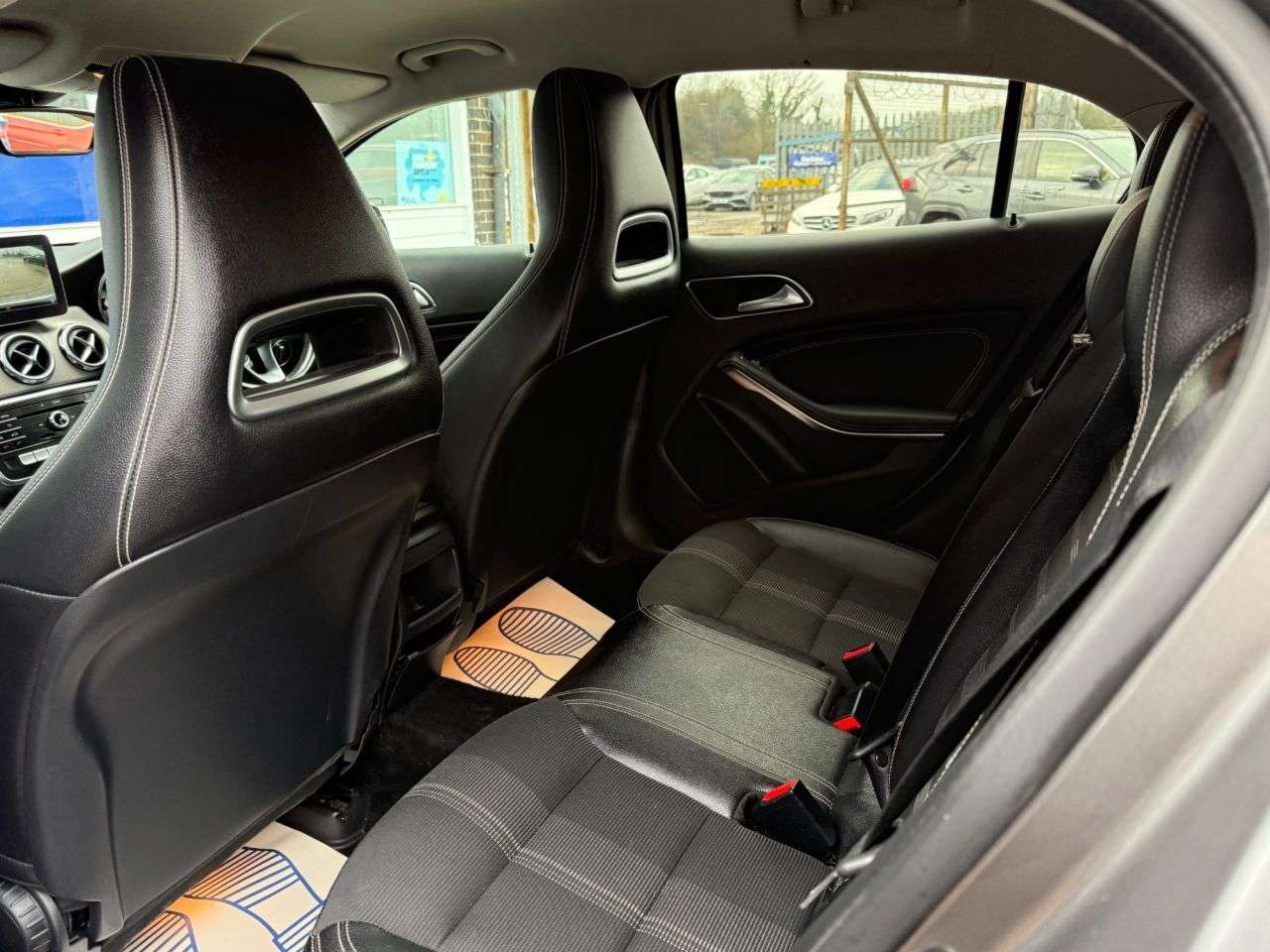 2018 MERCEDES-BENZ 180 2018 MERCEDES-BENZ 180