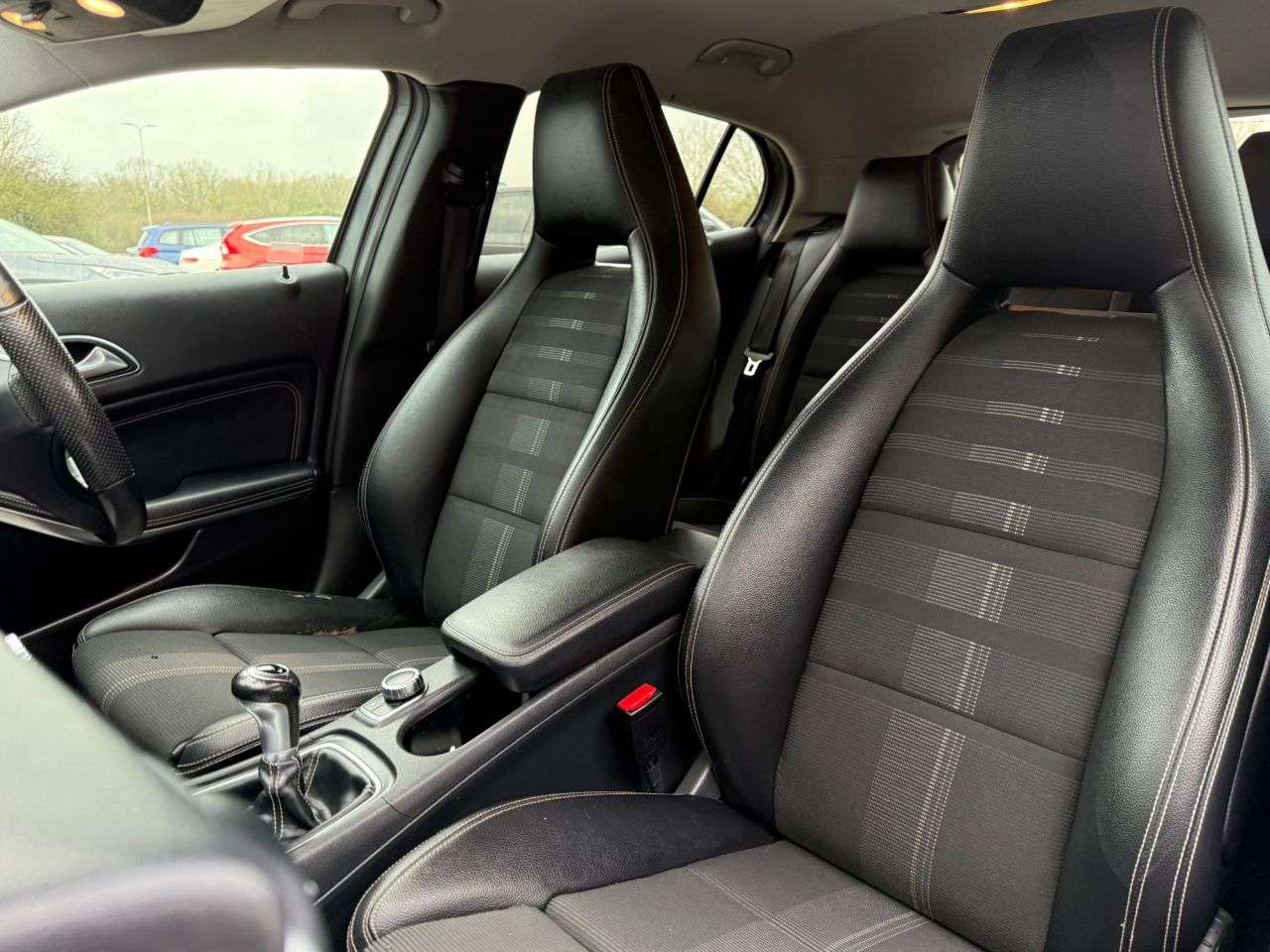 2018 MERCEDES-BENZ 180 2018 MERCEDES-BENZ 180