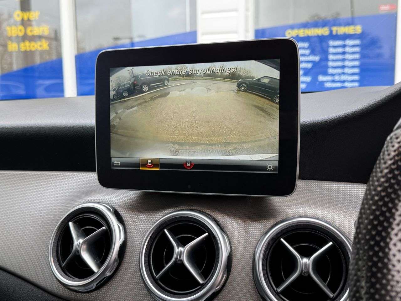 A 2018 MERCEDES-BENZ GLA 1.6 GLA180 Urban Edition SUV 5dr Petrol Manual Euro 6 (s/s) (122 ps) PETROL A 2018 MERCEDES-BENZ GLA 1.6 GLA180 Urban Edition SUV 5dr Petrol Manual Euro 6 (s/s) (122 ps) PETROL