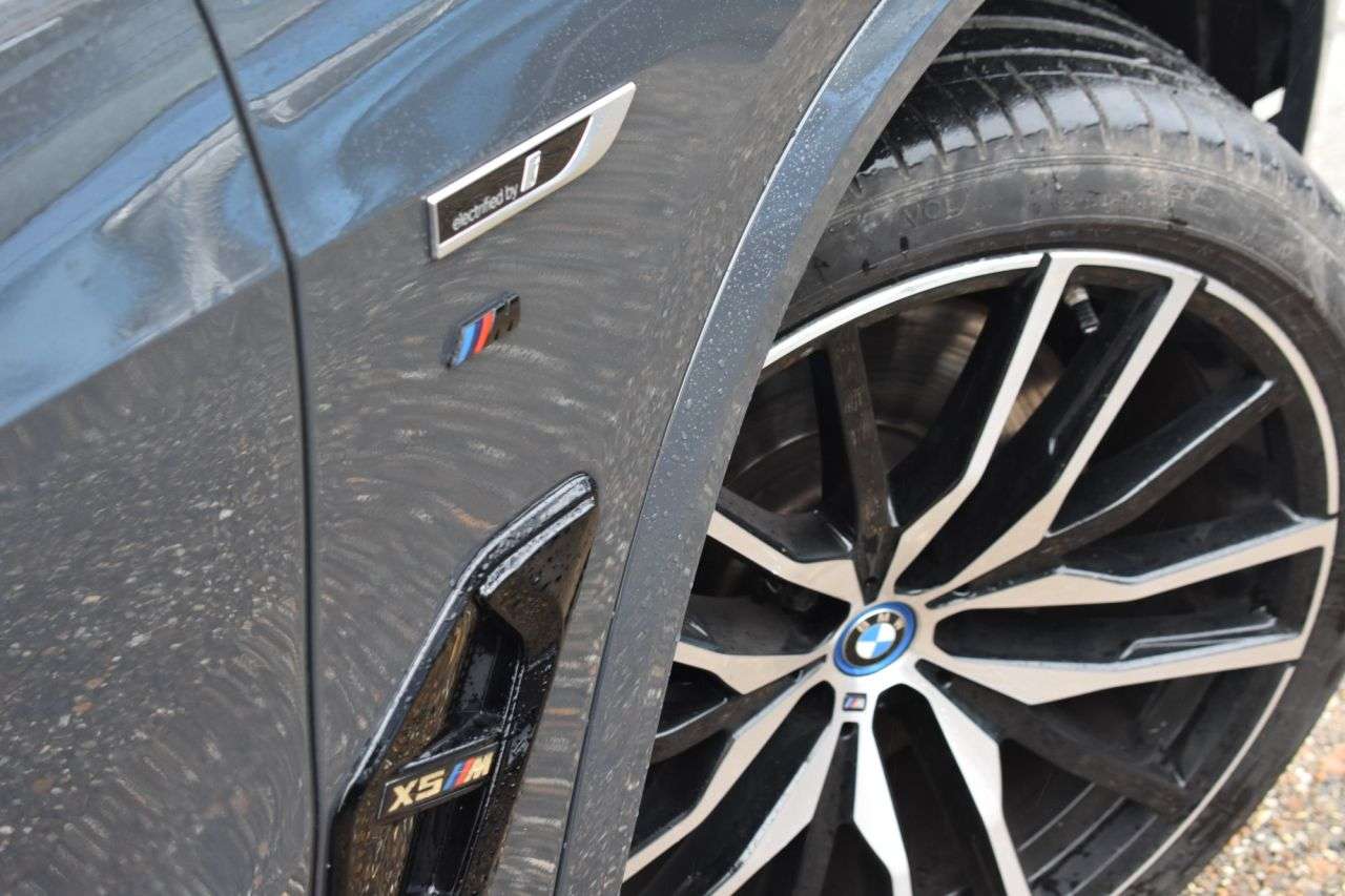 A 0 BMW X5 3.0 45e 24kWh M Sport SUV PETROL PLUG IN HYBRID AUTOMATIC X-DRIVE 394ps HEA A 0 BMW X5 3.0 45e 24kWh M Sport SUV PETROL PLUG IN HYBRID AUTOMATIC X-DRIVE 394ps HEA