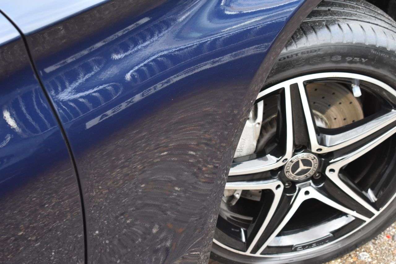 A 2016 MERCEDES-BENZ C-CLASS 2.1 C250d AMG Line (Premium Plus) Saloon 4dr Diesel 7G-Tronic+ Euro 6 | £35 A 2016 MERCEDES-BENZ C-CLASS 2.1 C250d AMG Line (Premium Plus) Saloon 4dr Diesel 7G-Tronic+ Euro 6 | £35