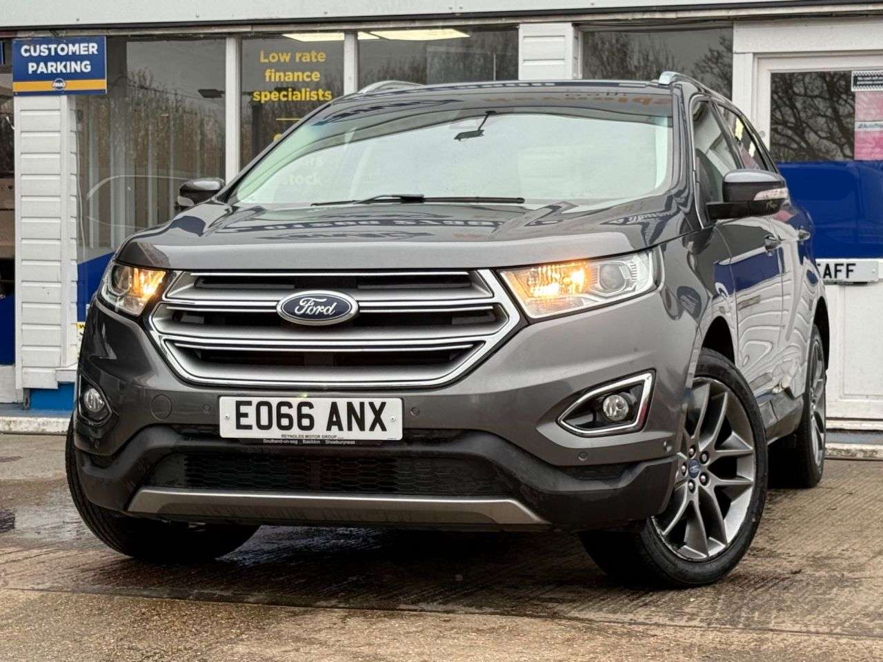A 2016 FORD EDGE 2.0 TDCi Titanium SUV 5dr Diesel Manual AWD Euro 6 (s/s) (180 ps) A 2016 FORD EDGE 2.0 TDCi Titanium SUV 5dr Diesel Manual AWD Euro 6 (s/s) (180 ps)