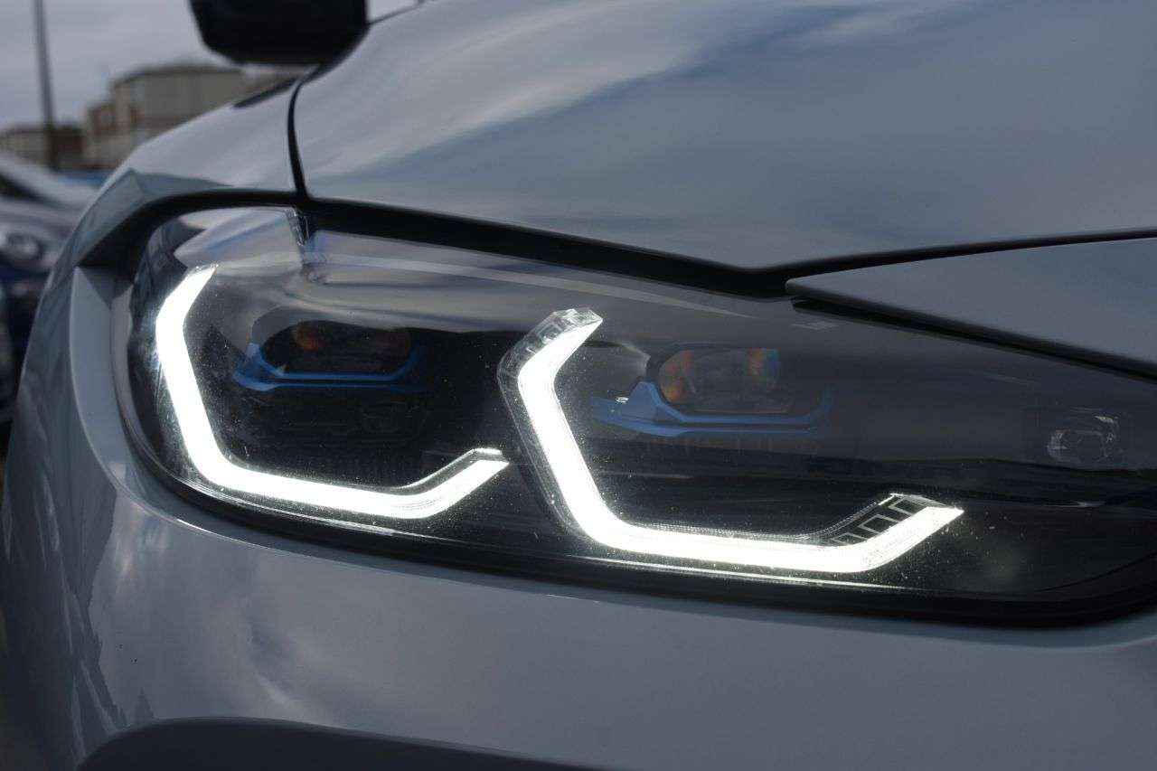 2022 BMW M4 2022 BMW M4