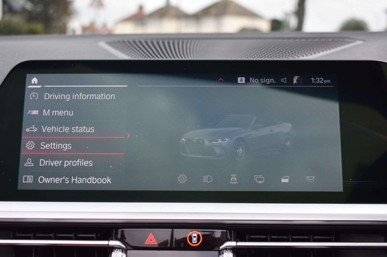 2022 BMW M4 2022 BMW M4