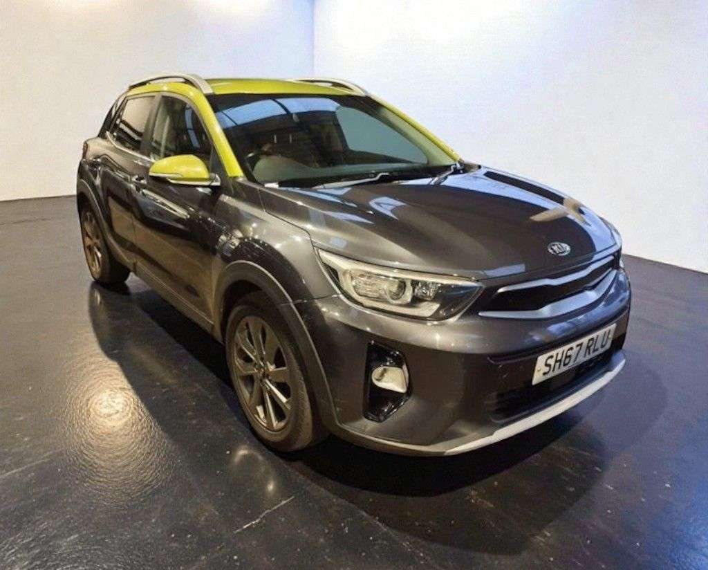 A 2018 KIA STONIC 1.0 T-GDi First Edition SUV 5dr Petrol Manual Euro 6 (s/s) (118 bhp) A 2018 KIA STONIC 1.0 T-GDi First Edition SUV 5dr Petrol Manual Euro 6 (s/s) (118 bhp)
