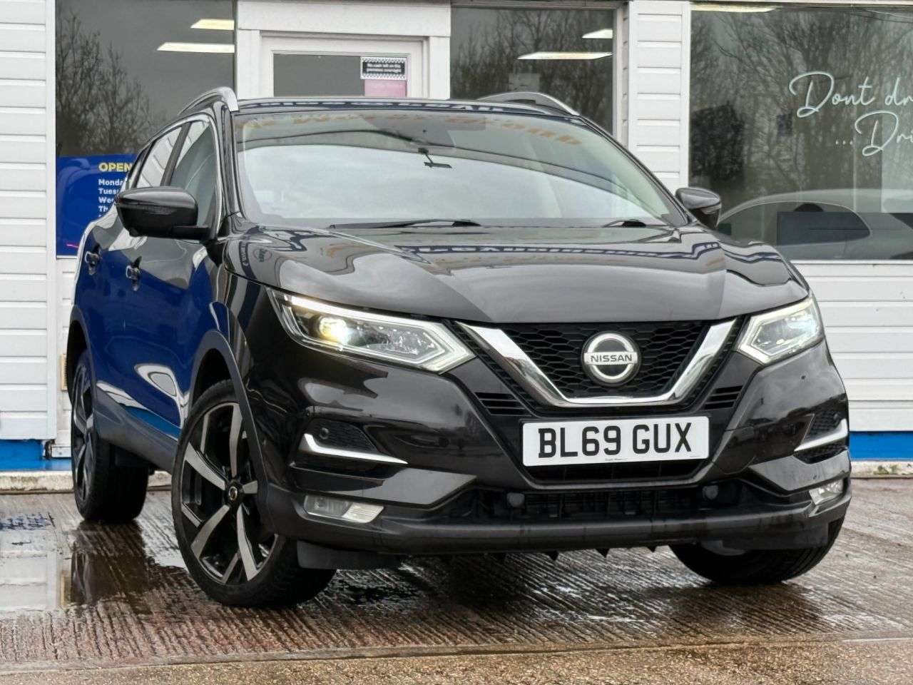 A 2019 NISSAN QASHQAI 1.5 dCi Tekna SUV 5dr Diesel DCT Auto Euro 6 (s/s) (115 ps) MAIN DEALER HIS A 2019 NISSAN QASHQAI 1.5 dCi Tekna SUV 5dr Diesel DCT Auto Euro 6 (s/s) (115 ps) MAIN DEALER HIS