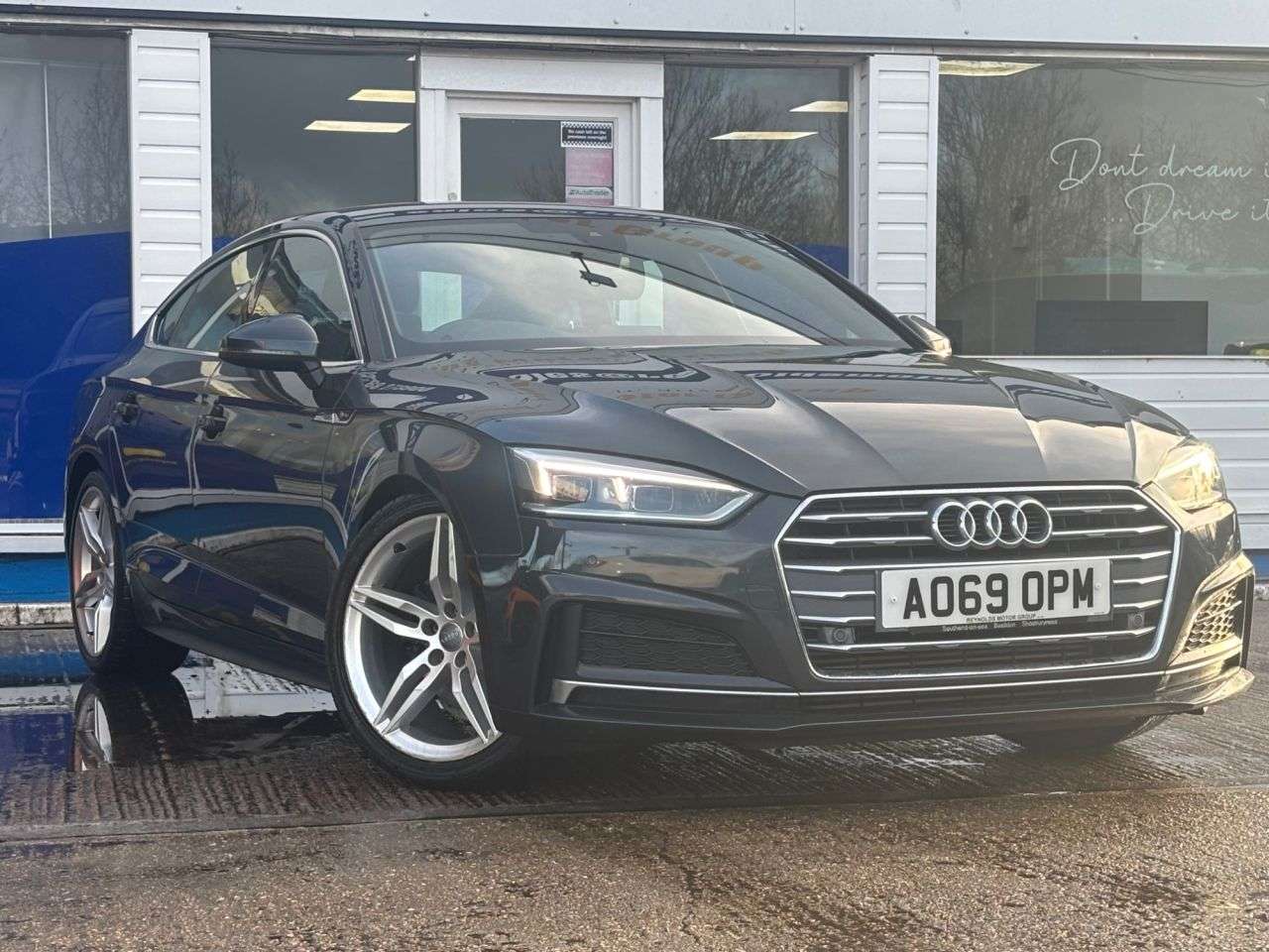A 2019 AUDI A5 2.0 TFSI 35 S line Sportback 5dr Petrol S Tronic Euro 6 (s/s) (150 ps) COMF A 2019 AUDI A5 2.0 TFSI 35 S line Sportback 5dr Petrol S Tronic Euro 6 (s/s) (150 ps) COMF