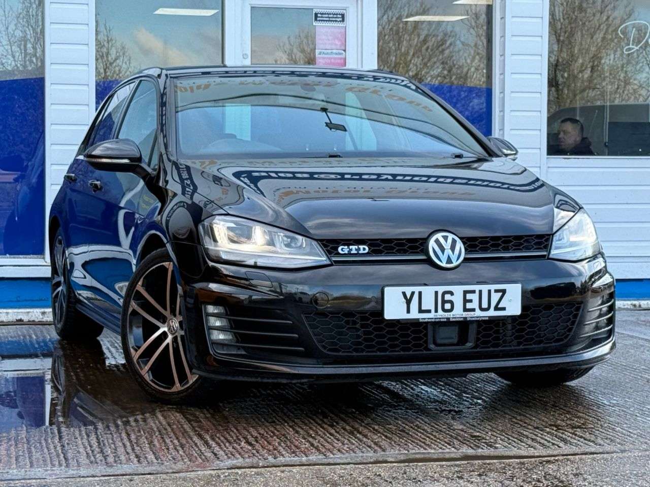 A 2016 VOLKSWAGEN GOLF 2.0 TDI BlueMotion Tech GTD Hatchback 5dr Diesel Manual Euro 6 (s/s) (184 p A 2016 VOLKSWAGEN GOLF 2.0 TDI BlueMotion Tech GTD Hatchback 5dr Diesel Manual Euro 6 (s/s) (184 p