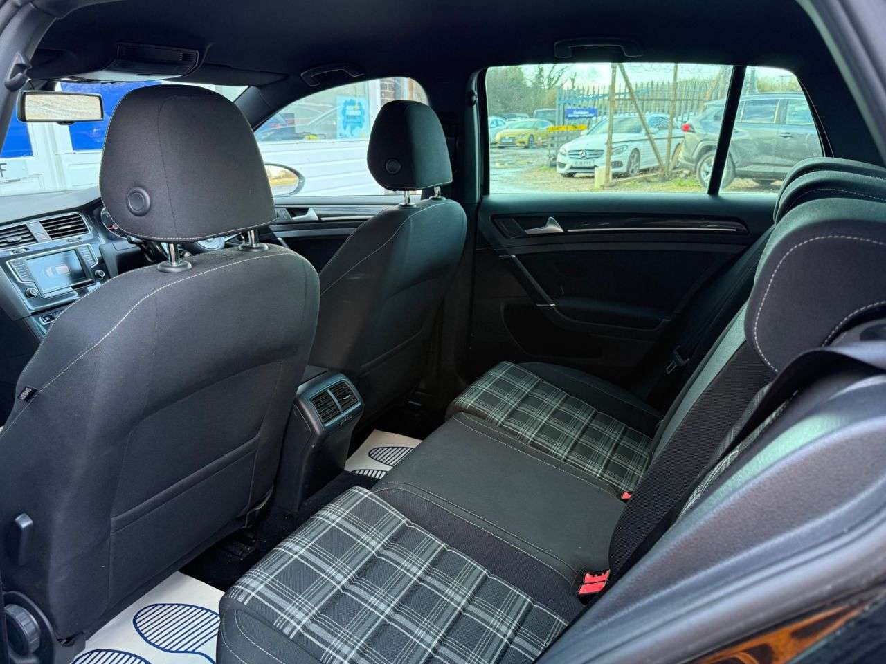 2016 VOLKSWAGEN GOLF 2016 VOLKSWAGEN GOLF