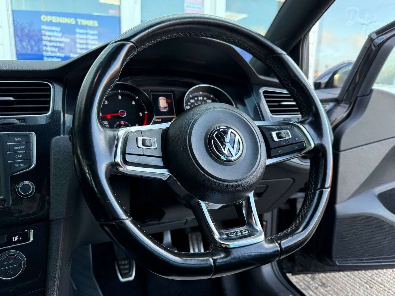 2016 VOLKSWAGEN GOLF 2016 VOLKSWAGEN GOLF